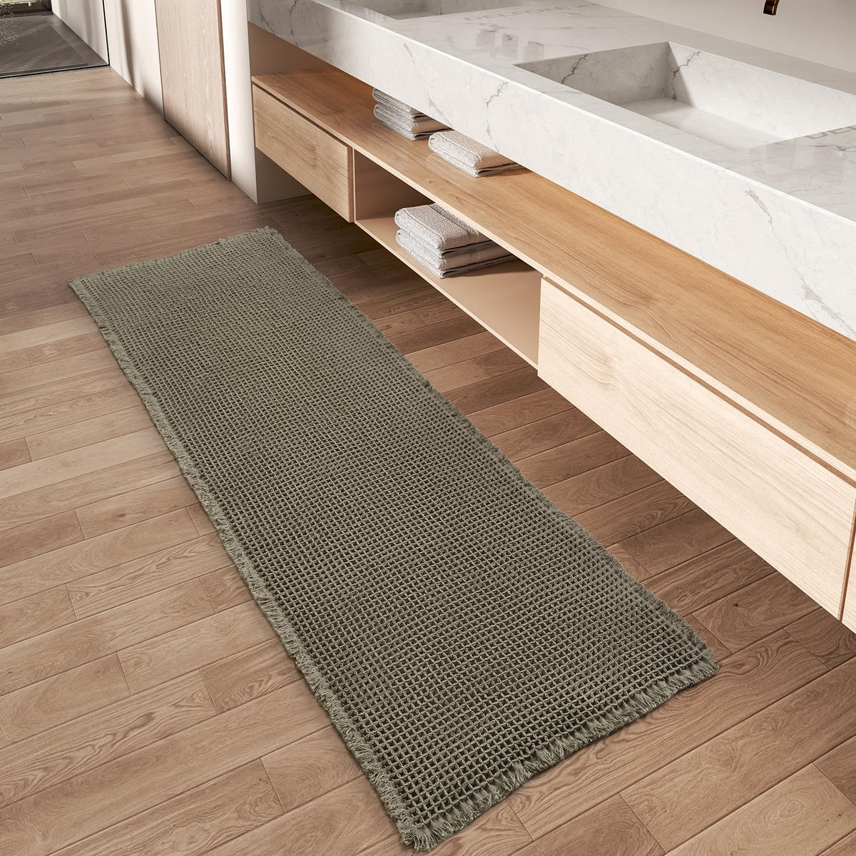 Upgraded Waffle Bath Mat Ultra Absorbent Non Slip Bathroom Mat, 17" x 24" | Brown, Quick Dry Washable Bathroom Rugs, Extra Soft Decorative Bath Rugs for Bathroom Floor, Beside Tub and Shower