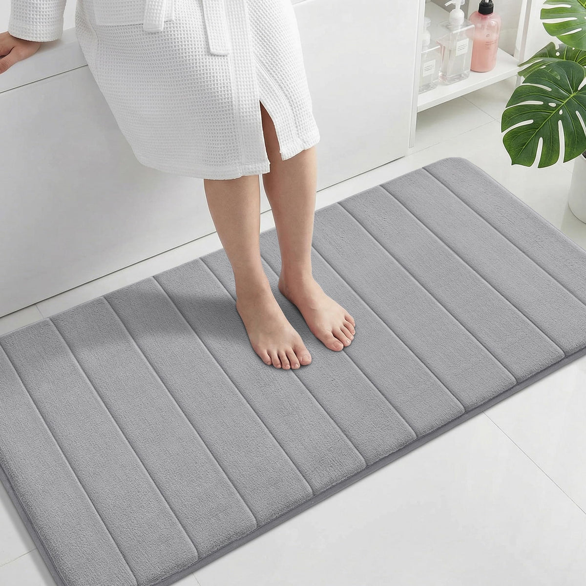 Yimobra Memory Foam Bath Mat, Super Soft Absorbent Bathroom Rug Non Slip, Quick Dry, Machine Washable Floor Carpet for Tub Shower, Home Decor Accessories, 24x17, Grey